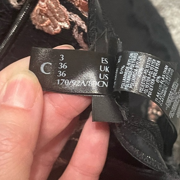 LA PERLA Hampton Court Lace Embroidered Goth Dark Floral Fairy Crop Size 3 36C - Picture 8 of 12